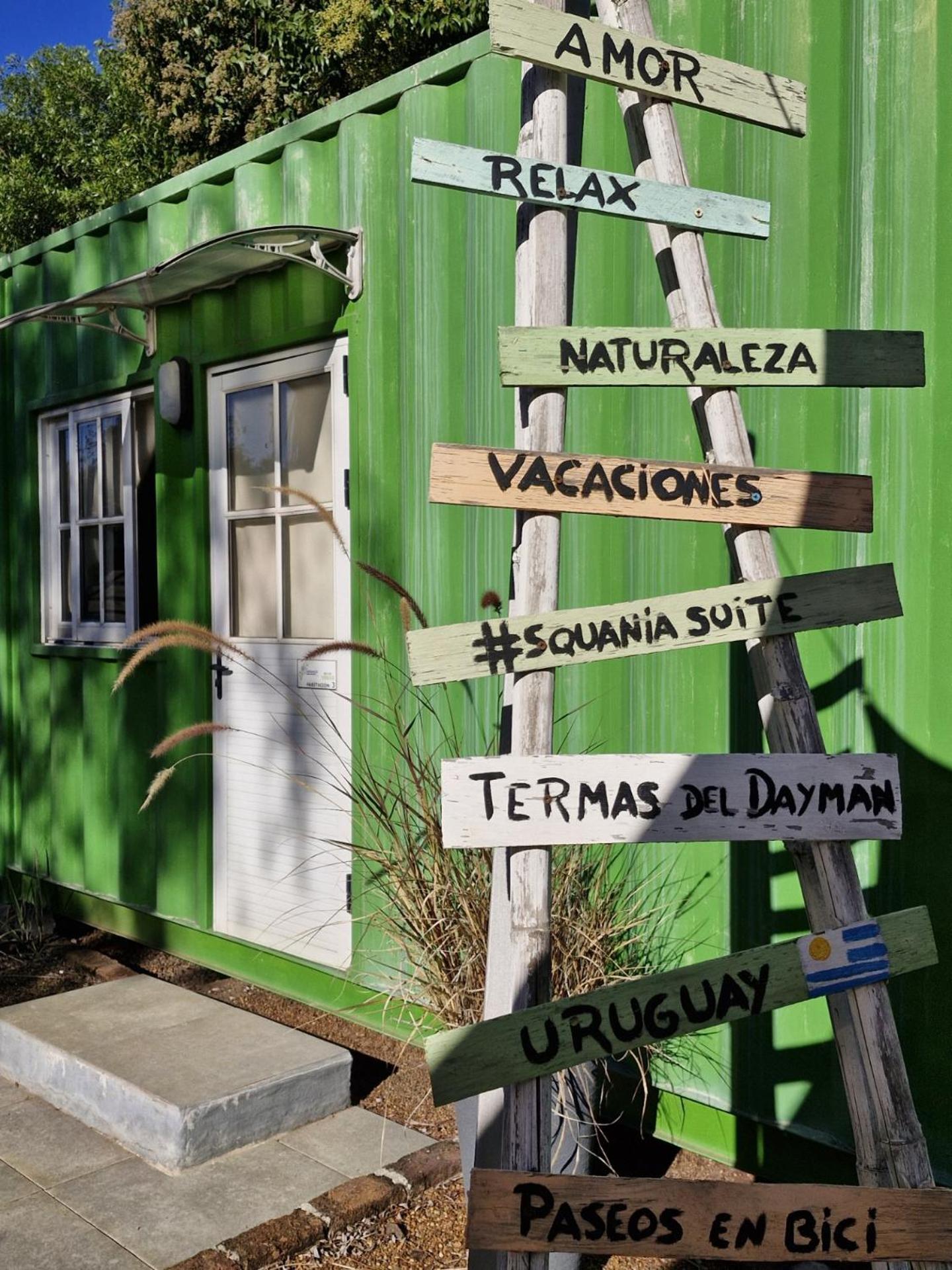 Squania Suite Container & Monoambientes Termas del Daymán Exterior foto